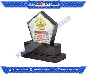 Jenis Model Plakat DPRD Kabupaten Toli-Toli