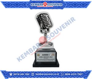 Model Piala Akrilik Asuransi Ramayana Tbk