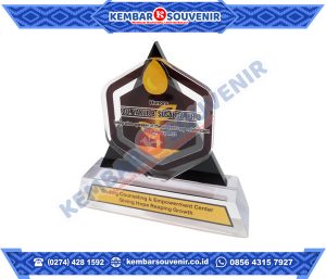 Souvenir Miniatur Universitas Islam Negeri Maulana Malik Ibrahim