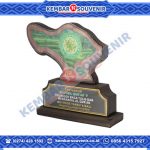Piala Dari Akrilik Akademi Administrasi Rumah Sakit Mataram
