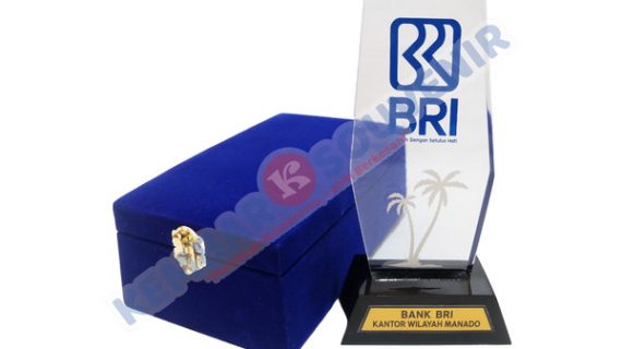 Piala Plakat PT BANK AMAR INDONESIA