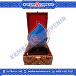 Contoh Trophy Akrilik Pemerintah Kabupaten Aceh Singkil