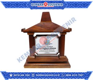 Trophy Akrilik DPRD Kabupaten Buton Selatan
