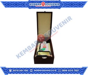 Souvenir Wayang Perak Pemerintah Kabupaten Subang