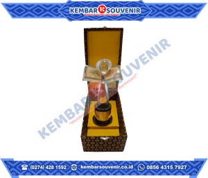 Souvenir Marmer DPRD Kota Tidore Kepulauan