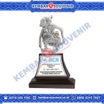 Piala Akrilik Millennium Pharmacon international Tbk