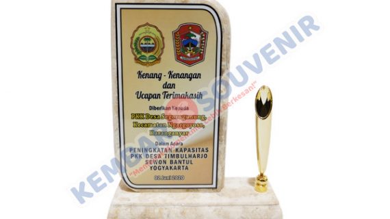 Souvenir Wayang Perak Pemerintah Kabupaten Kotawaringin Timur