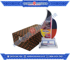Trophy Acrylic Poltekkes Kemenkes Maluku